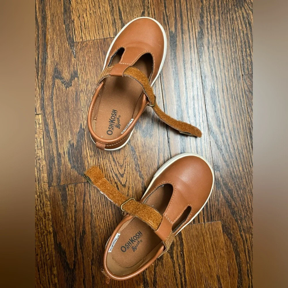 OshKosh B'gosh- Kids' Brown Faux Leather Mary Jane Shoes toddler girl USED